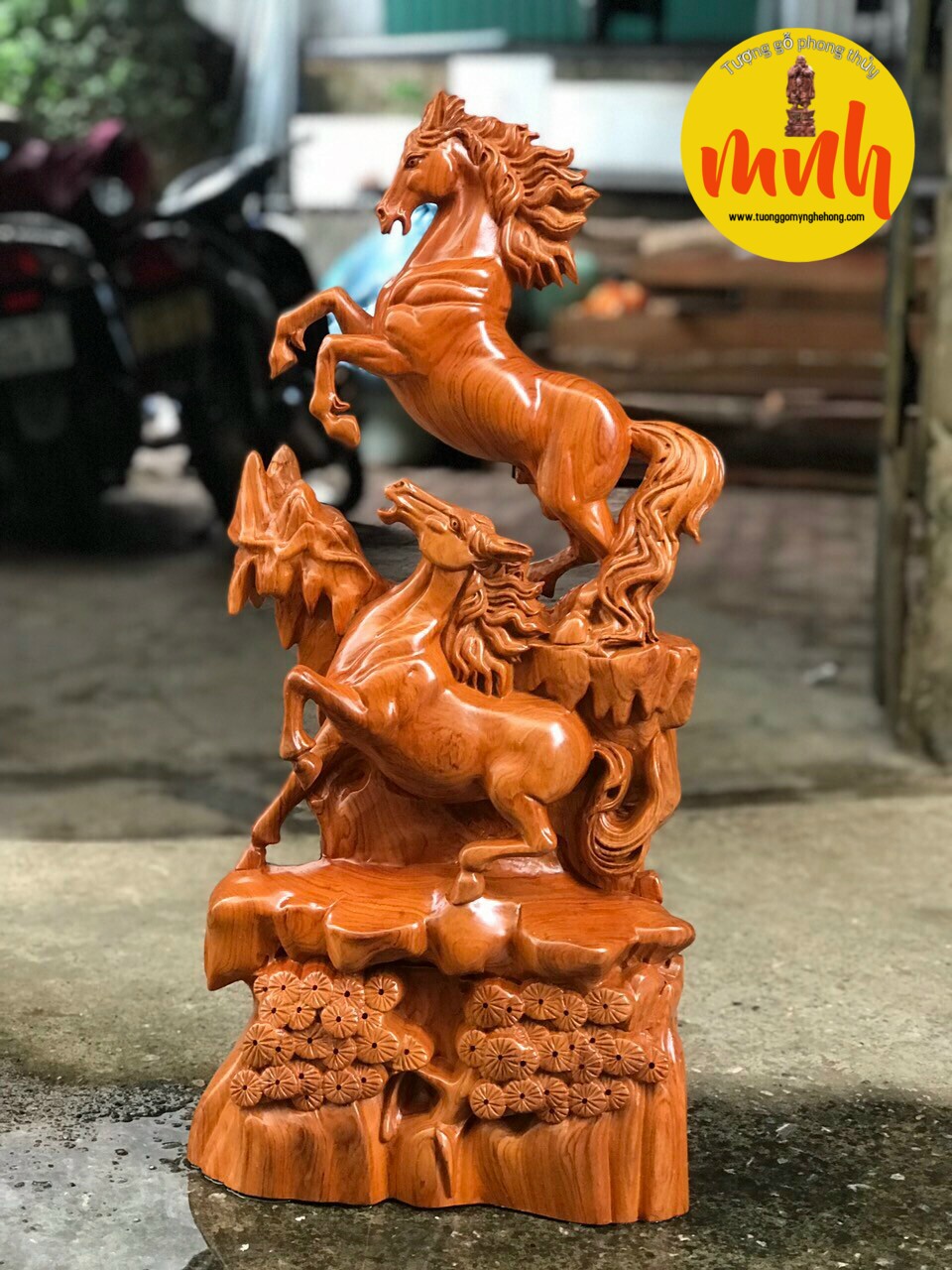 Tượng Song Mã Uyên Ương Gỗ Hương Đá